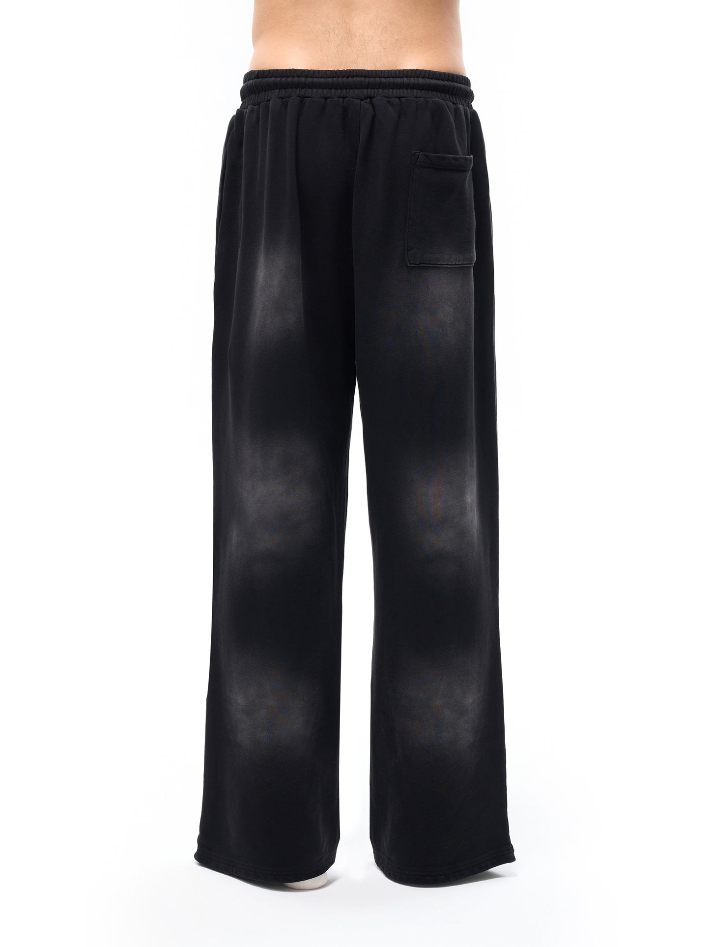 UNDER8ED. Baggy Sweatpants